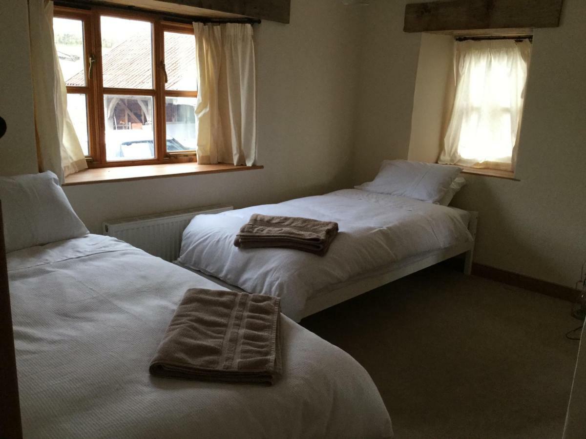 مبيت وإفطار Wedmore Castle Farm المظهر الخارجي الصورة