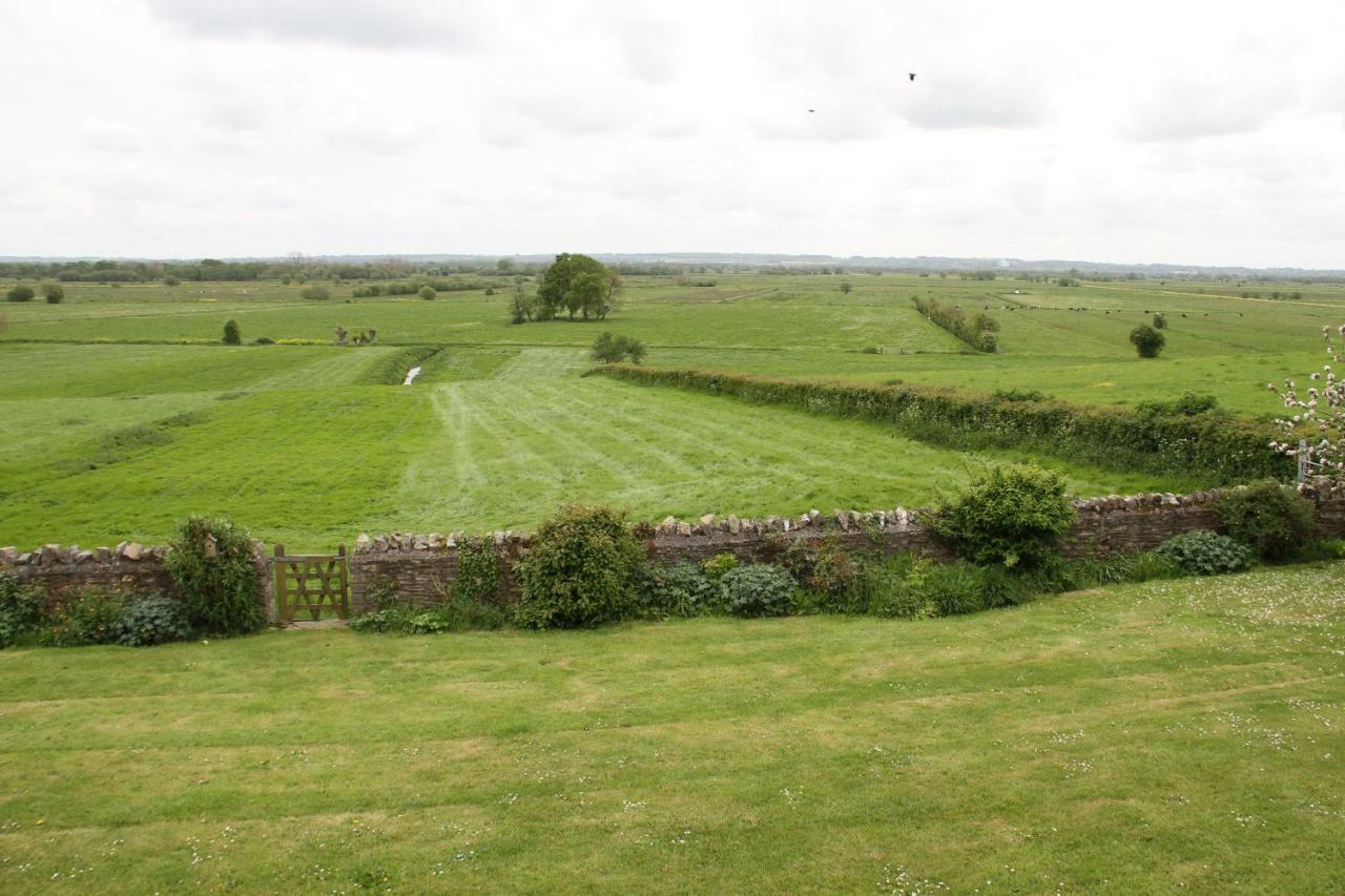 مبيت وإفطار Wedmore Castle Farm المظهر الخارجي الصورة