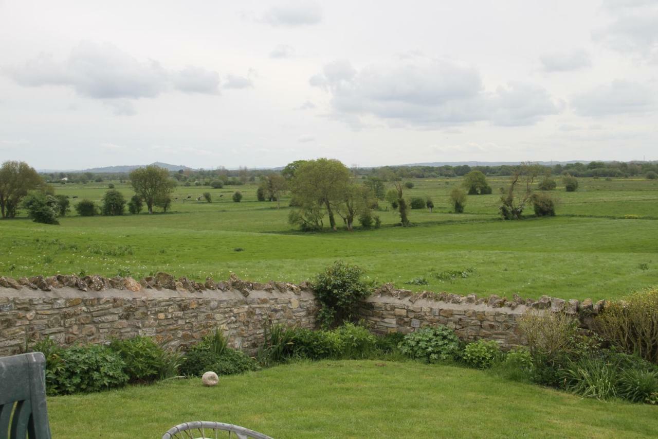 مبيت وإفطار Wedmore Castle Farm المظهر الخارجي الصورة